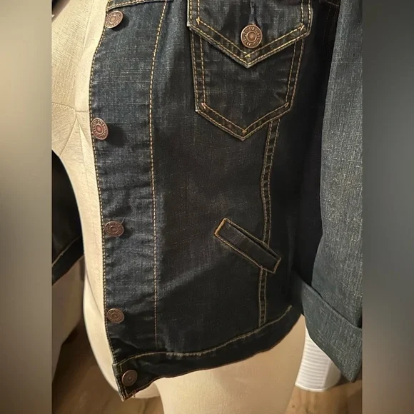 Levi Strauss xs/s Jean jacket with natural shell embellishments